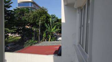 Gambar 1 Tebet barat rumah classic modern private pool,jakarta selatan