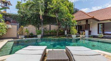 Gambar 3 The Best Villa Location at Prestigious at Berawa area with a strategic location that is comfortable and quiet and 5 minutes driving to the Finn&#39;s Beach