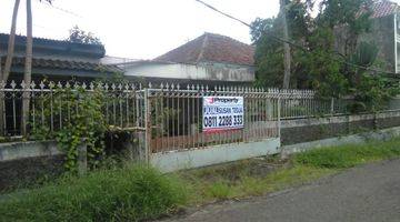 Gambar 1 Rumah Lama Sayap Turangga Hitung Tanah