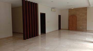 Gambar 3 Modern, beauty, and comfortable house at Pondok Indah, South Jakarta, is available now