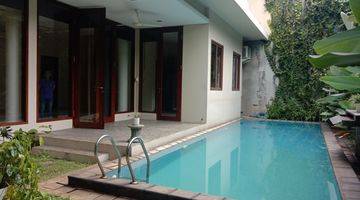 Gambar 1 Modern, beauty, and comfortable house at Pondok Indah, South Jakarta, is available now