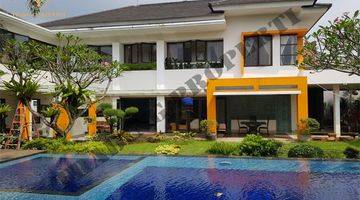 Gambar 1 Rumah mewah 5 kamar 2 lantai furnished ada kolam renang tanah luas hadap timur taman giri loka bsd serpong, alam sutera, gading serpong, tangerang selatan