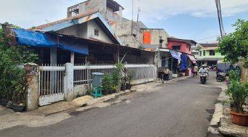 Gambar 3 Rumah Tua Hitung Tanah Sekitar Saharjo