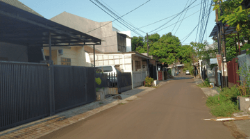 Gambar 2 Rumah di bawah harga pasar di Taman Alfa Indah 2 lantai,  tidak banjir