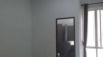 Gambar 5 TURUN 100juta!! Rumah HOOK baru gress semi furnished Semolowaru Elok