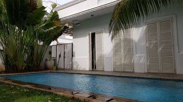 Gambar 1 Modern Colonial Style House at Compound, Located in the Heart of Kemang, Special Unit with Pool