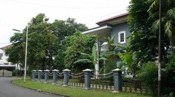 Gambar 1 Rumah Hook Pondok Indah