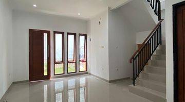 Gambar 4 Rumah Town House Full Fasum Swimming Pool, Mini Gym Dan Taman Lokasi Pinggir Jalan