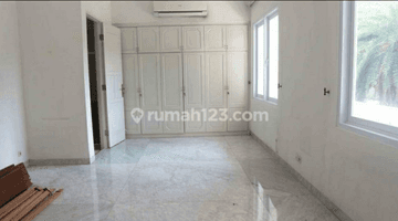 Gambar 5 Rumah Cantik Modern Semi Furnished di Pondok Indah Jakarta Selatan