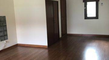 Gambar 4 Rumah Siap Huni Semi Furnished Di Jakarta Selatan