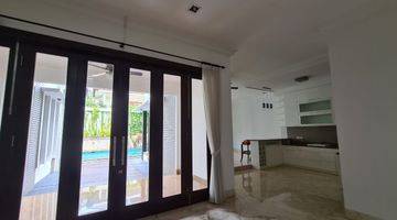 Gambar 3 Modern, big and comfort house at Kemang, South Jakarta, is available now