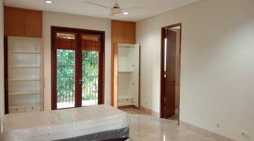 Gambar 2 Modern, big and comfort house at Cipete, South Jakarta, is available now