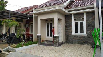 Gambar 1 Rumah minimalis modern Cluster exlusive tanah baru Depok