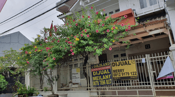 Gambar 2 rumah mungil sangat strategis dan jarang ada