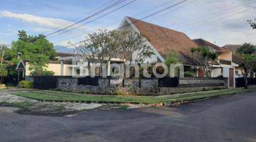 Gambar 1 RUMAH HOOK MODERN MEWAH PUSAT KOTA MALANG BUAH BUAHAN LANGSEP JL KESEMEK 