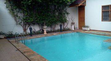 Gambar 1 WTR Rumah Bagus ada pool BDN Cipete Selatan