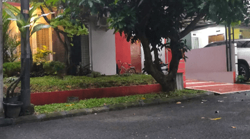 Gambar 2 Rumah Cantik Dekat Taman Di Graha Raya Bintaro