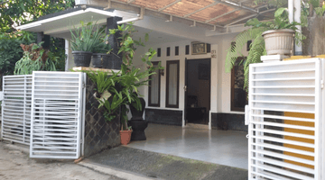 Gambar 1 Rumah   RUGI, 1 1/2 Lantai, Semi Furnish, Carrport 2 Mobil, Jati Sari Pondok Gede