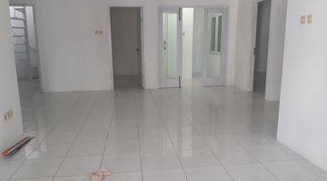 Gambar 1 Rumah Sewa Murah , 3 Kt Di Sunter, Renovasi, Unfurnished