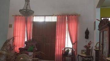 Gambar 2 Rumah 2 Lt Jln. Cilobak Raya Pangkalan Jati. Halaman Sangat Luas