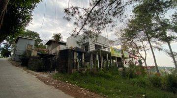 Gambar 4 Dijual ex hotel dan cafe