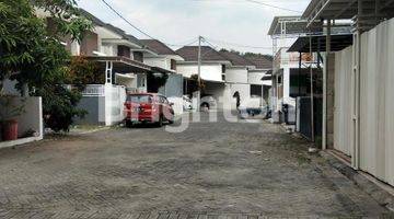 Gambar 3 rumah baru minimalis 2 lantai ( bangunan sekitar 80 %  )di perumahan citra permata regency klakahrejo kandangan posisi  pojok,  cepat BU harga nego keras!!!