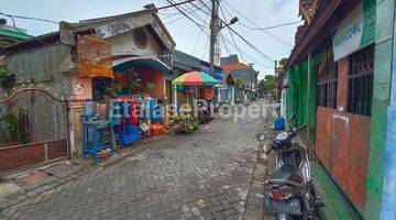 Gambar 2 Rumah usaha ngantong Kedung Baruk Murah