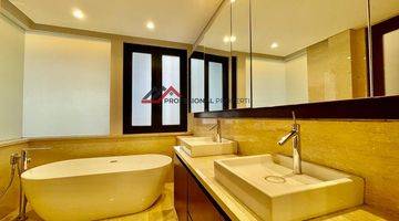 Gambar 2 Brandnew luxury house dalam town house prime area cipete