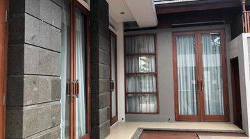 Gambar 4 Beautiful Modern House with Private Pool in Bintaro