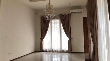 Gambar 5 Beautiful Modern House with Private Pool in Bintaro