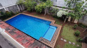 Gambar 3 Rumah cantik ada kolam renang di ciputat timur 