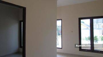 Gambar 4 Rumah 2 lantai all in 5 jt sampai terima kunci,Rumah ready,10 menit ke exit tol grand wisata bekasi