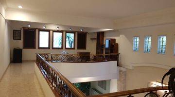 Gambar 3 Luxury Classic Home At Sayap Dago Tubagus Ismail