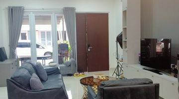 Gambar 3 Rumah Riviera at Puri 8x15, Renovated, Semi Furnished, SHM, Bagus sekali!