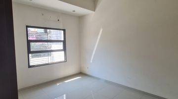 Gambar 2 Rumah Taman Kopo Indah 2 For Rent