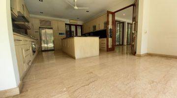 Gambar 3 Kemang - Luxury Tropical House with Spacious Garden