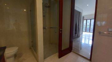 Gambar 4 Kemang - Luxury Tropical House with Spacious Garden