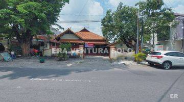 Gambar 1 Rumah dan Hotel Strategis Tengah Kota Solo