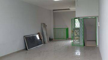 Gambar 3 Rumah rapih uk 4,5x16 m di Jl Karya, Jelambar - Jakarta Barat