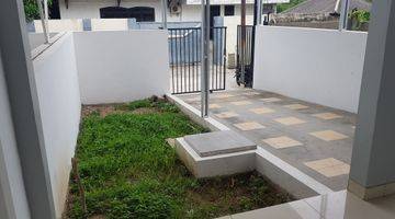 Gambar 3 Dijual cepat Rumah 2 lantai hoek furnished di Cendrawasih, Cengkareng