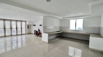 Gambar 3 Rumah luxury, barang langka