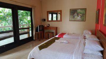 Gambar 2 Family room for 4 persons at Crystal Ocean View Tulamben