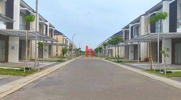 Gambar 1 Rumah New Cluster Magenta PIK 2, dekat pasir putih, Kosambi Tangerang