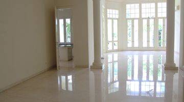 Gambar 1 Rumah 2,5 Lantai ( Mezzanine) Flooded Free - Kemang - Convenient Living at South Jakarta