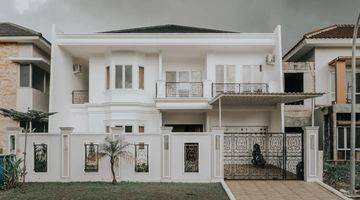 Gambar 1 Rumah Depan Taman Siap Huni Furnished Empire Park Sentul City