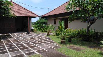 Gambar 5 Sea view for this villa in absolutely perfect condition