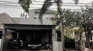 Gambar 1 Rumah Minimalis baru Renov 2019, Lantai Granit, Kichenset Full, 10 mnt GTO, Bukit Golf Cibubur