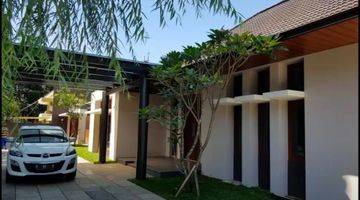 Gambar 3 BEST LOCATION ! Jual Rumah Lux di Mainroad Cipaganti, Cihampelas