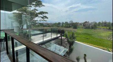 Gambar 4 Jual Cepat Rumah Rasa Villa Full Furnished di Kota Baru Parahyangan