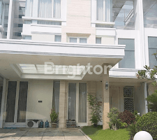 Gambar 1 Rumah Cantik SuperLuxury Pakuwon Indah Larizembassy Surabaya Barat